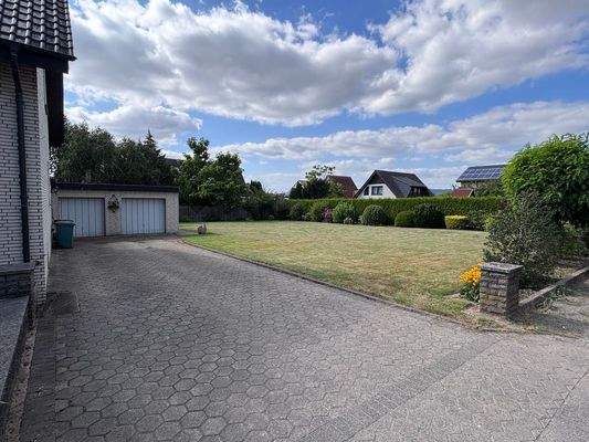 Garten rechts Bauplatz