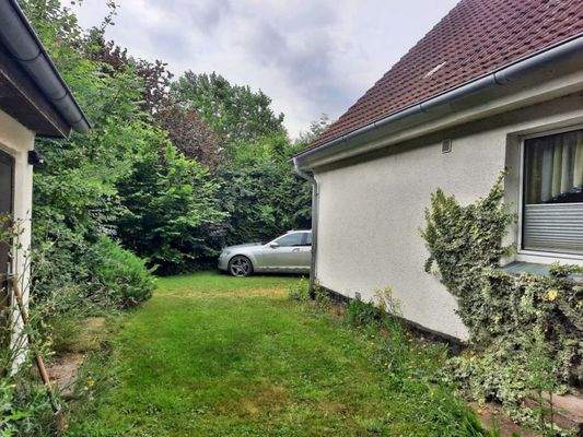 Zwischen Haus und Scheune