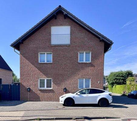 Haus Außenansicht seitlich