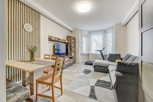 Von Poll - 2. OG Wohn/Esszi.