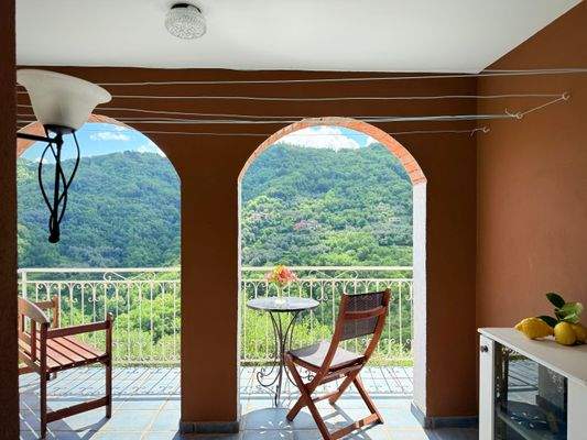 AL990_04 TERRA ITALIA IMMOBILIEN_REAL ESTATE_TESTI