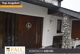 Eingang mit Freisitz