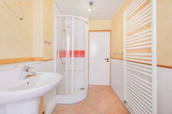 Badezimmer im Obergeschoss