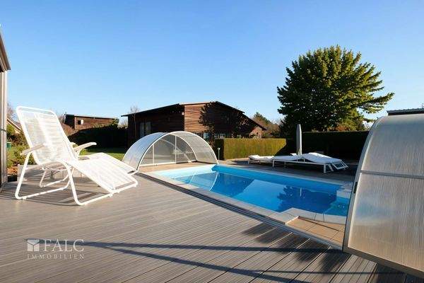 Pool & Terrasse