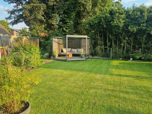 einladende Sundowner-Lounge