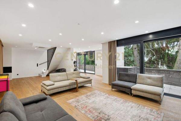 Haus 2_Wohnraum UG_CENTURY 21 Sobko Immobilien