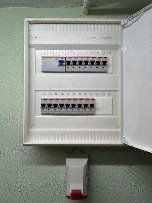 Elektrik geteilt nach Geschoss