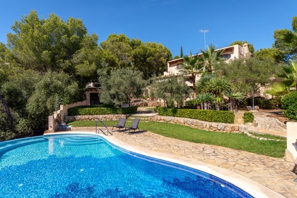 Exklusive mediterrane Villa mit Meerblick und Ferienvermietungspotenzial in Costa d'en Blanes 