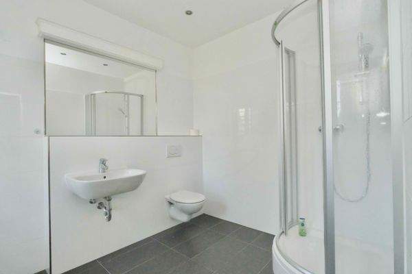 Badezimmer 1 OG - Ansicht 1