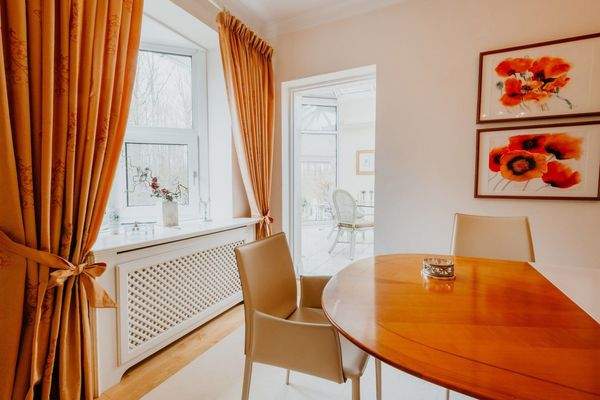 Eszimmer / Zugang Wintergarten