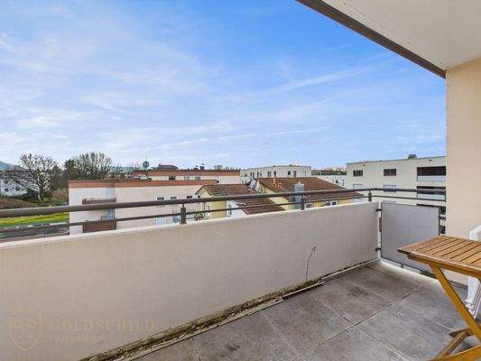 CAM03512G0-PR0090-STILL008