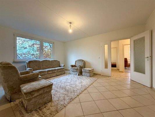 Wohnzimmer (Durchgangzimmer)