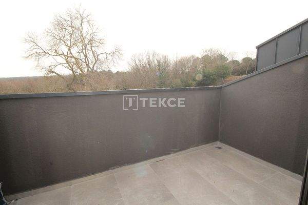 Semi-Detached Villas with Private Pool in Sarıyer, Istanbul