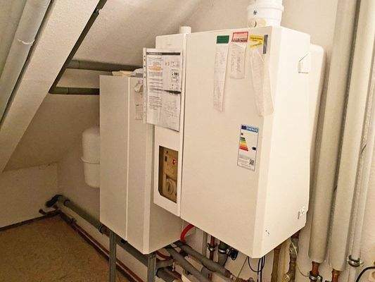 Eine der zeitgem. Heizungen