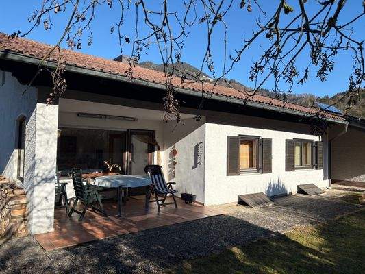 Südansicht mir Freisitz.jpeg