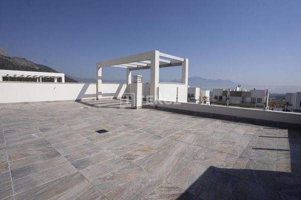 Bran New Villas in Polop, Alicante, Costa Blanca