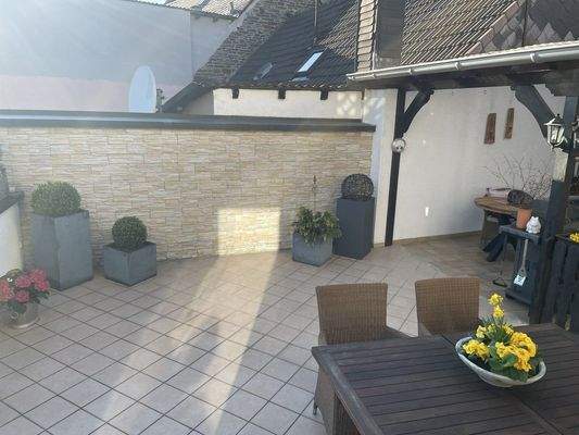 Trerrasse mit ca. 35 qm Nutzfläche