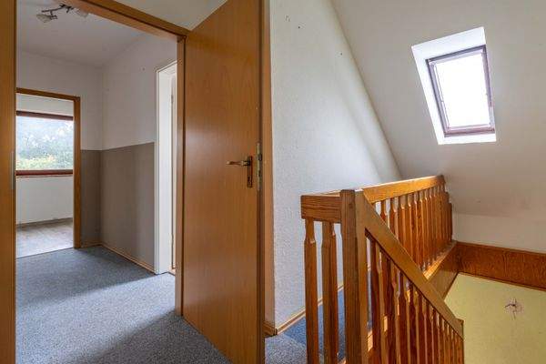 Flur oben 1
