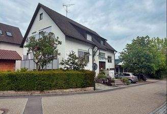 Straßenansicht
