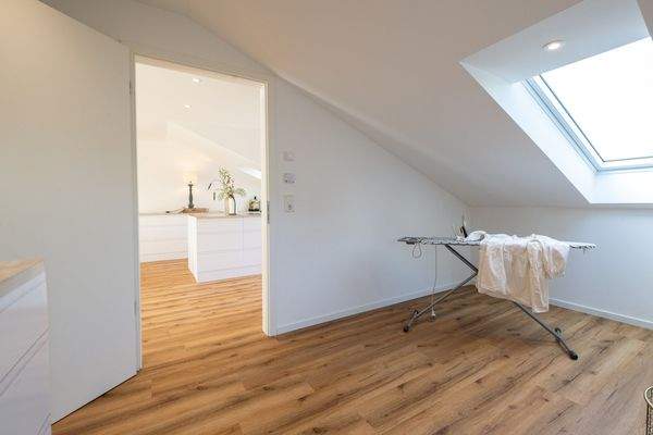 Hauswirtschaftsraum neben der Küche