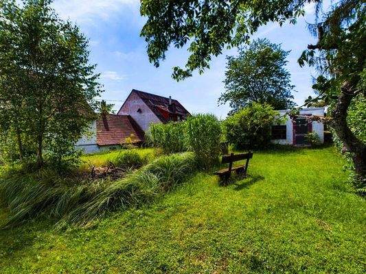 Geräumiges Einfamilienhaus mit Potenzial in Bexbach Garten