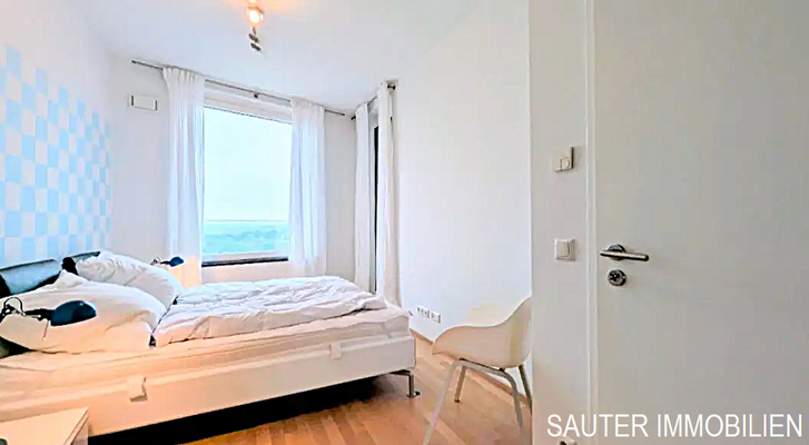 Master Bedroom mit Ankleide