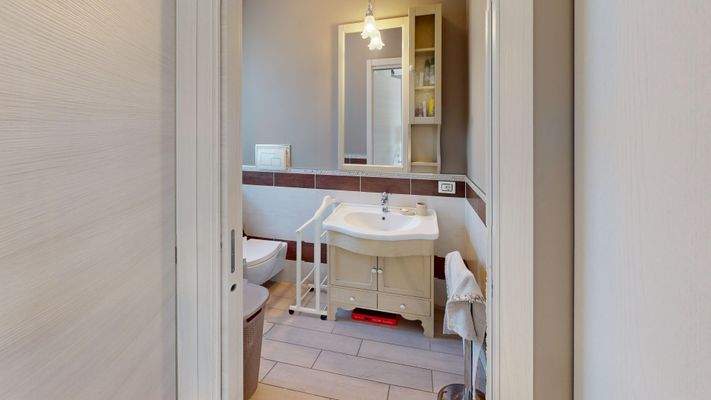 DP-66-28-Villa-a-schiera-di-testa-a-Salo-Bathroom 