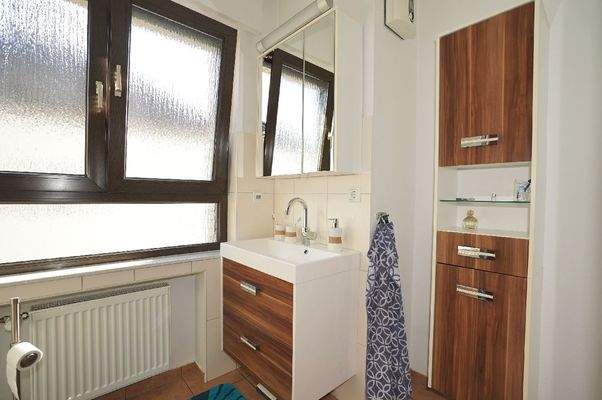 Bad Teilansicht 1 OG-Wohnung