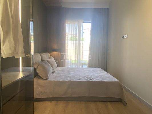 Sea View Real Estate in a Complex in Istanbul Maltepe