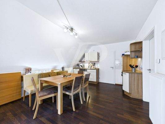 Küche und Essbereich