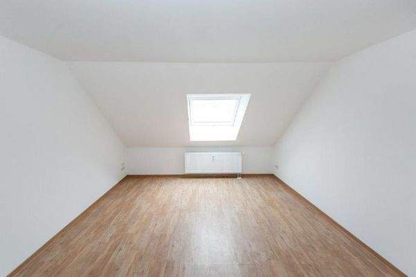 Dachgeschoß Wohnung Zimmer