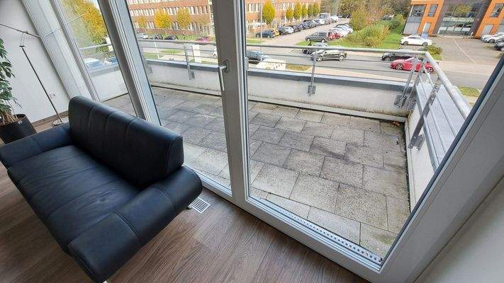 Blick auf die Terrasse vorn.jpg