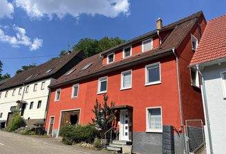 Hausansicht von der Straße