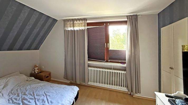 Zimmer 2,  1.Obergschoss (Einliegerwohnung)