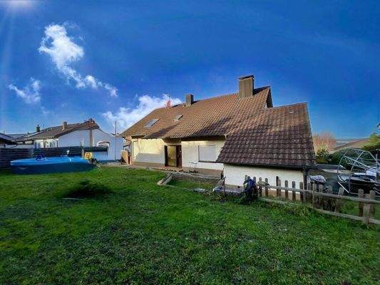 Hausansicht vom Garten