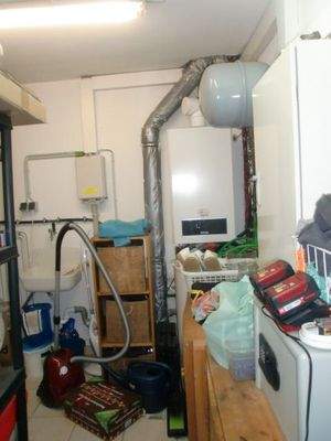 Wasch- und Heizungsraum