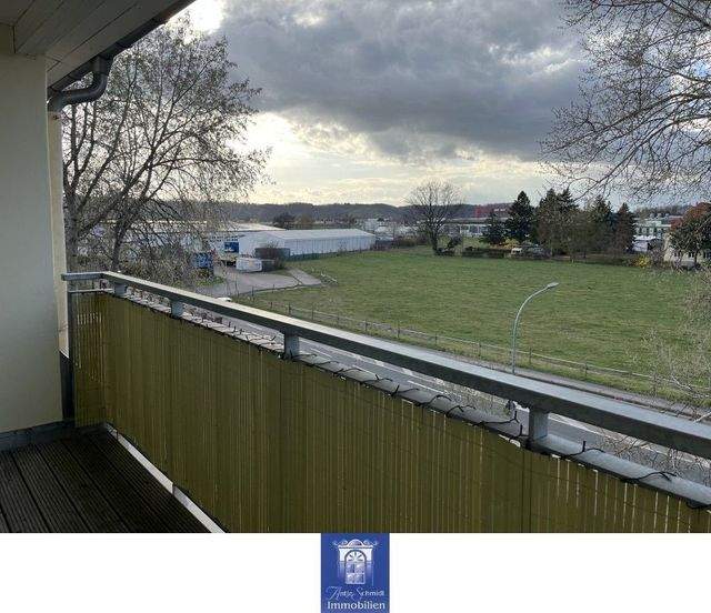 Sehenswerte Wohnung mit schönem Balkon in ruhiger Lage! - Foto 3