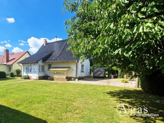 Einfamilienhaus Gartenseite