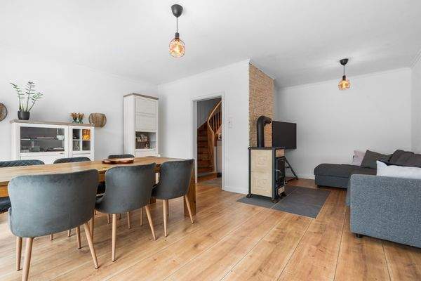 Wohnzimmer und Essbereich