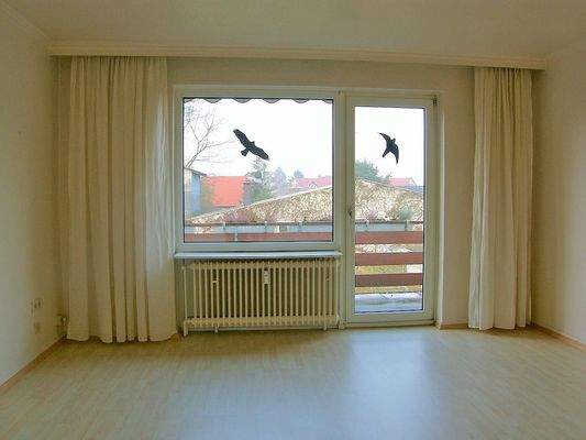 Wohnzimmer, Zugang zum Balkon