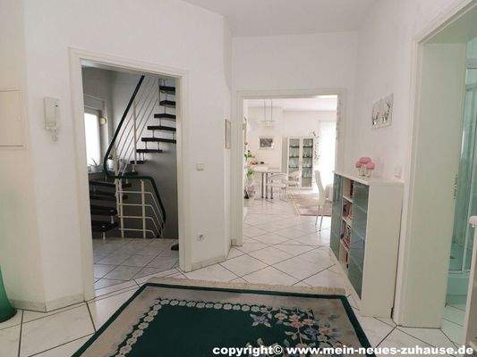 Bild 4 Flur Ansicht 2