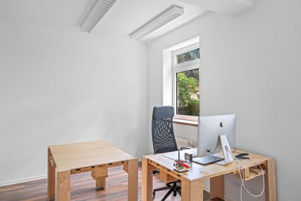 Büro 2