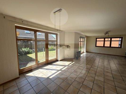 Großzügiges Wohn- und Esszimmer