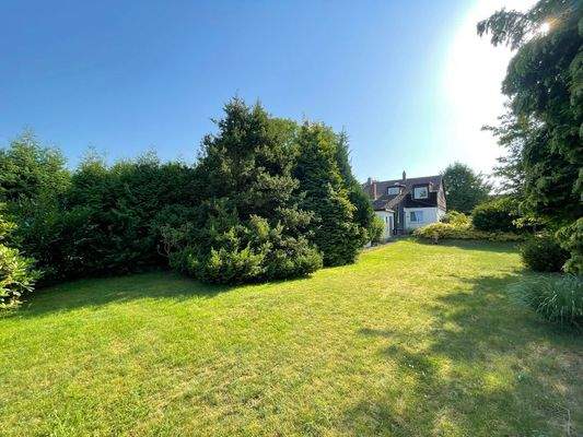 Grundstücksansicht von hinten