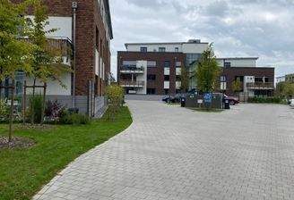 Modernes Mehrfamilienhaus