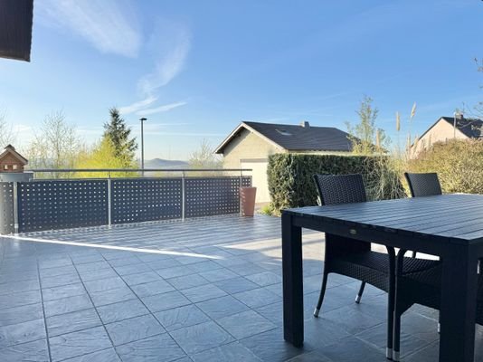 zweiseitiger Zugang zur herrlichen Terrasse