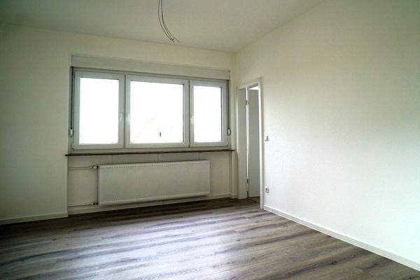 Esszimmer, Tür zur Küche.JPG