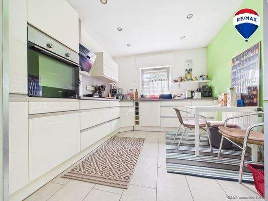 REMAX Immobilien DeLux Einfamilienhaus Küche Bexbach Mark Borowicz