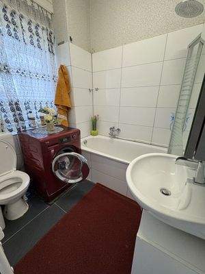 Impressionen_WE4_1OG_Ansicht_Bad_3