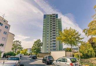 Neustadt an der Weinstra+e-Bayernplatz-